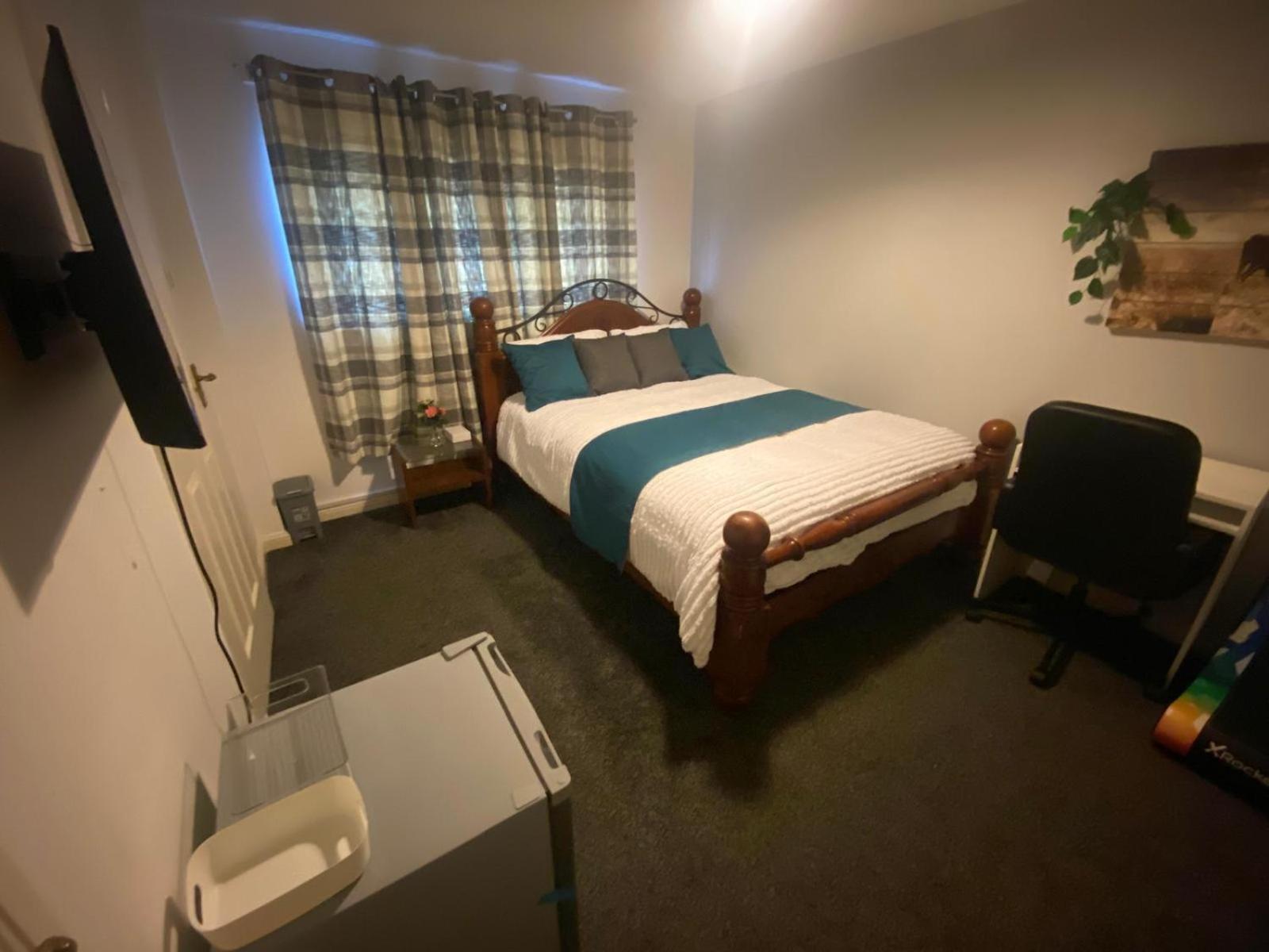 Harbury Lodge — Photos 1